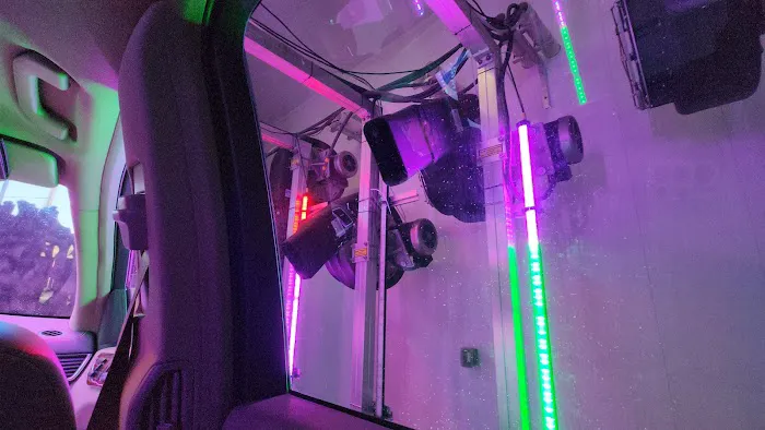 Whitecap Car Wash Picture 10