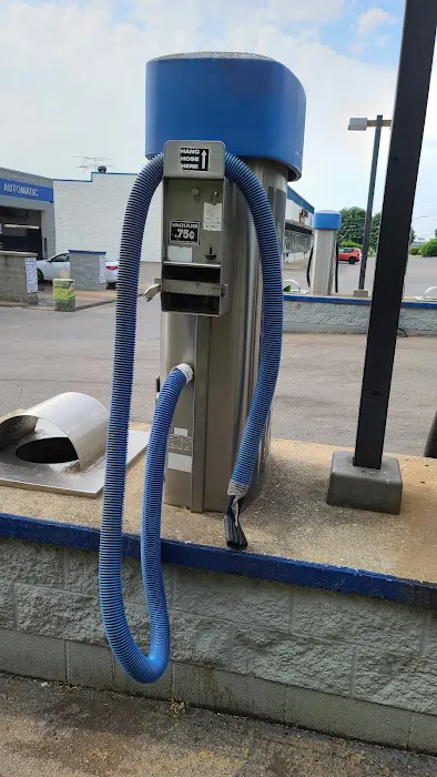 Wildcat Car Wash Picture 2