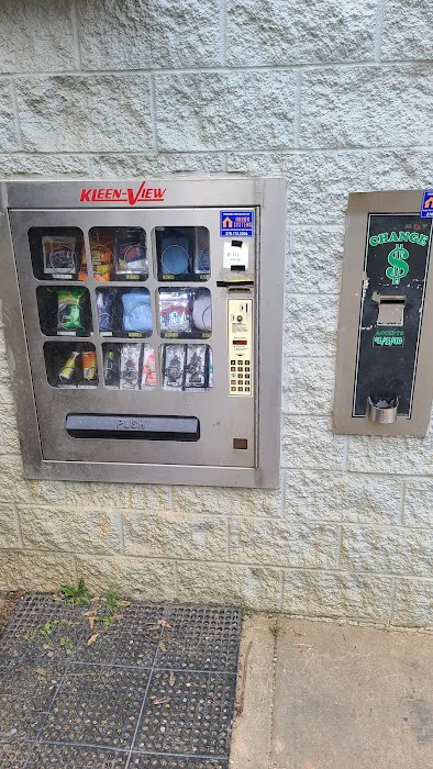 Wildcat Car Wash Picture 6