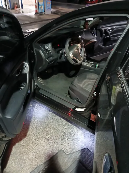 Wildcat Car Wash Picture 10