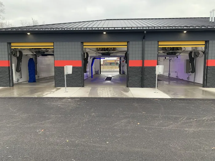 Busy B’s Car Wash Picture 5