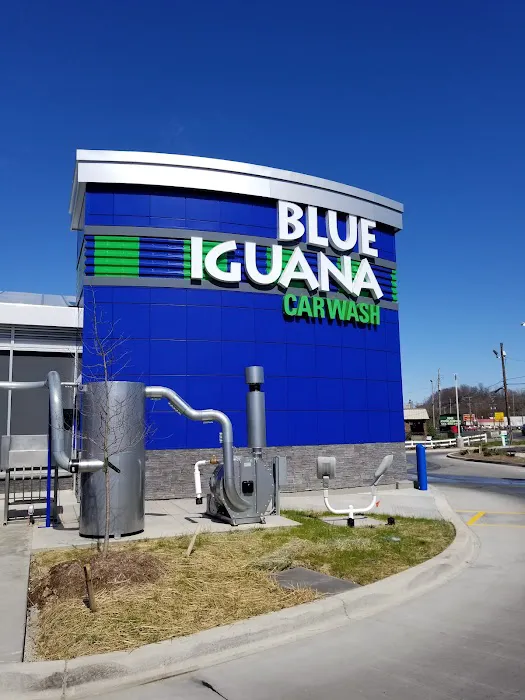 Zips Car Wash Picture 9