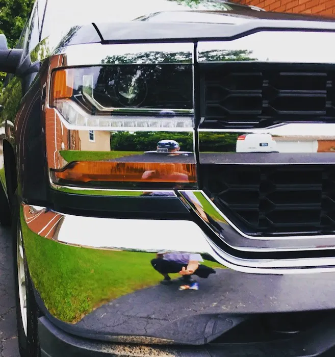 T's Car Wash Picture 2