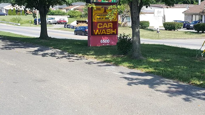 T's Car Wash Picture 1