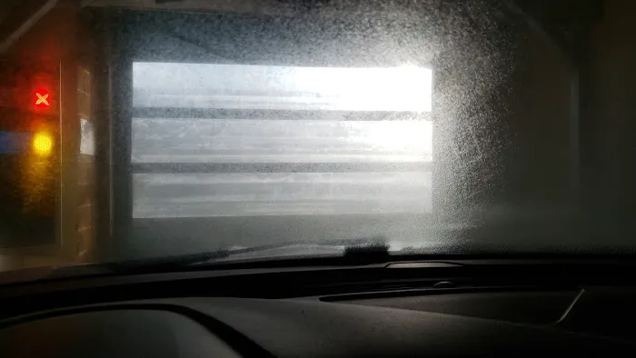 T's Car Wash Picture 6