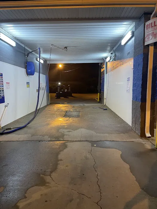 Etown fast lube & Auto wash Picture 3