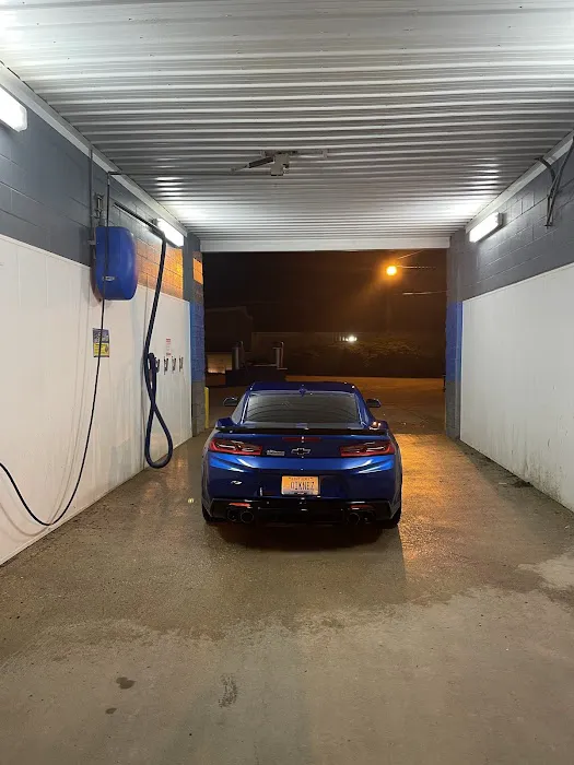 Etown fast lube & Auto wash Picture 6