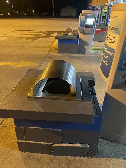 Etown fast lube & Auto wash Picture 10