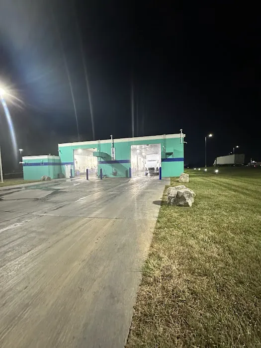 Blue Beacon Truck Wash of Glendale, KY Picture 10