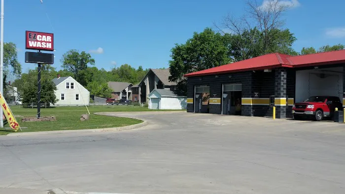 E-Z Street Car Wash Picture 3