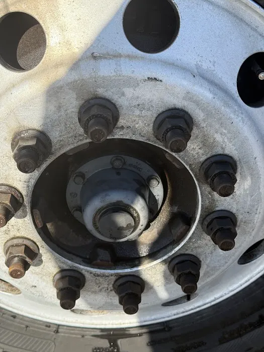 PRIDE Truck Wash - Shepherdsville Picture 9