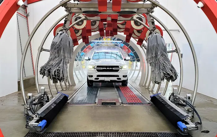 On Track Car Wash Picture 2