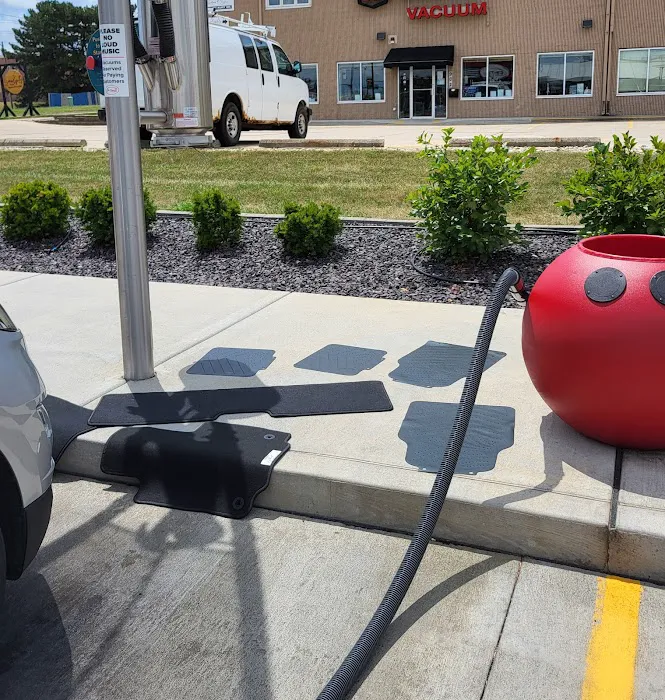 On Track Car Wash Picture 6