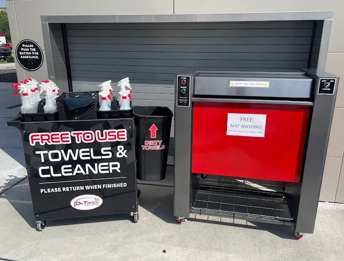 On Track Car Wash Picture 4