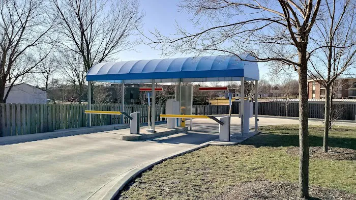 Rainstorm Car Wash Picture 5