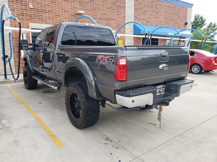 Rainstorm Car Wash Picture 8