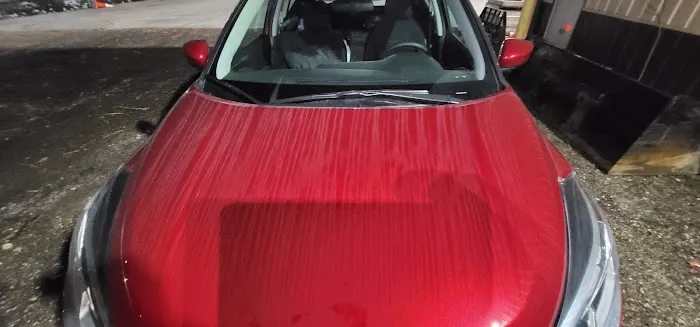 Car Wash & Laundromat Picture 6