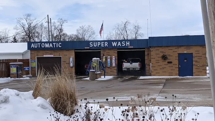 Eureka Super Wash Picture 3