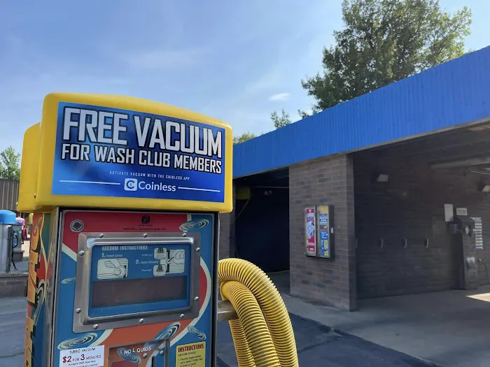 StarWash Car Wash Picture 4