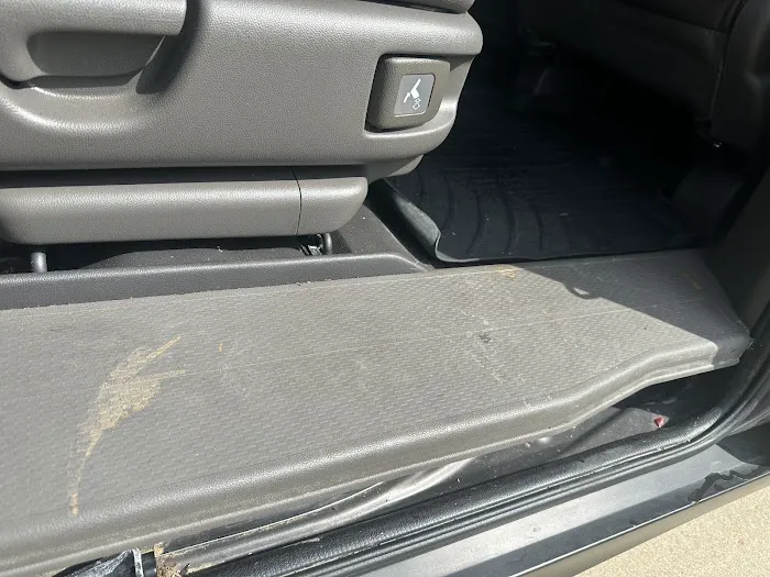 Parkway Auto Laundry Picture 7