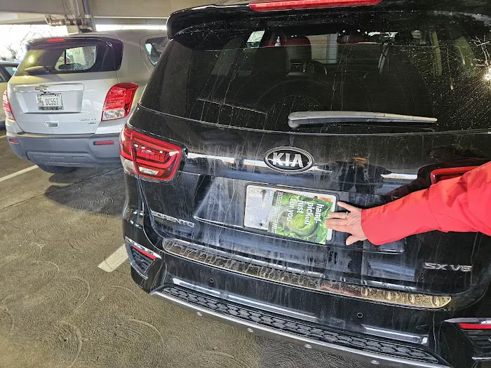 Crew Carwash Picture 10