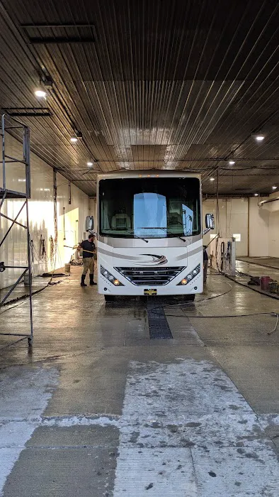 Mike's Five Star Truck Wash Picture 9