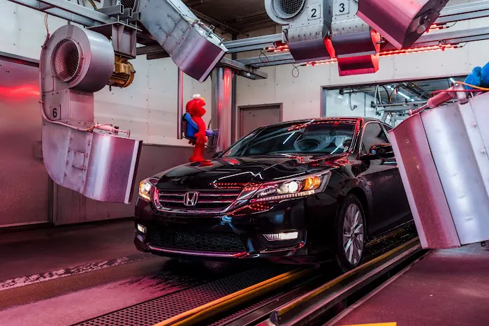 Crew Carwash Picture 1