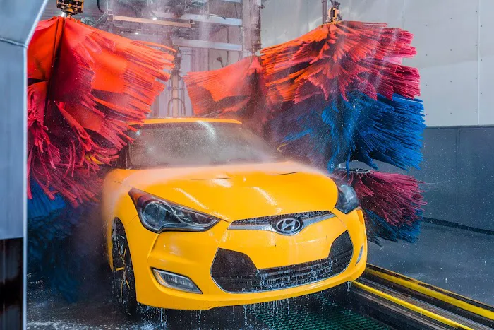 Crew Carwash Picture 4