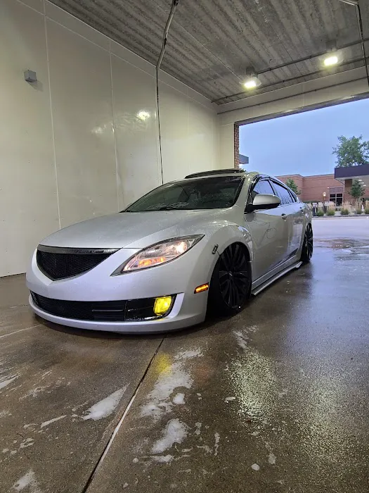 Crew Carwash Picture 3