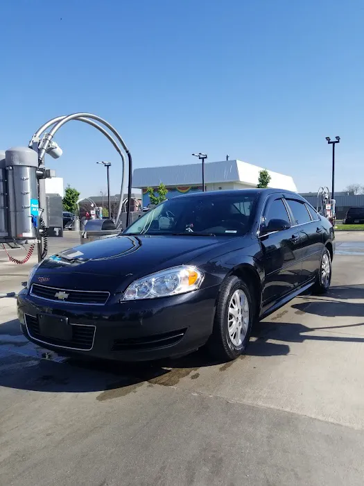 Crew Carwash Picture 6