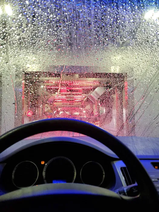 Crew Carwash Picture 4