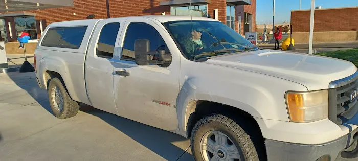 Crew Carwash Picture 4