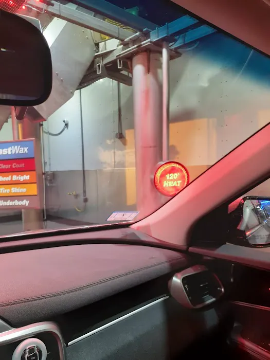 Crew Carwash Picture 7