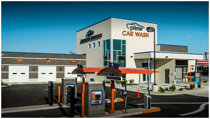 Prime Car Wash Picture 3