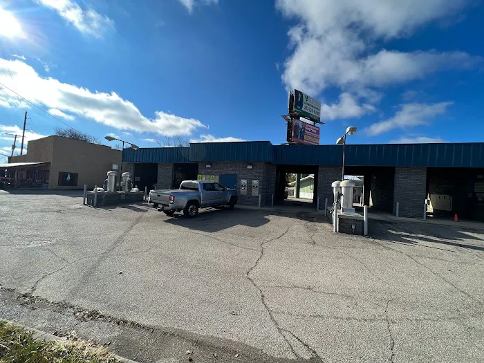 Pristine Car Wash Picture 1