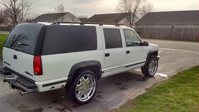 Clean-N-Go Car Wash Picture 1