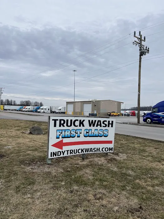 First Class Truck Wash Picture 4