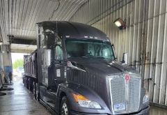 First Class Truck Wash photo 3