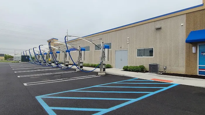 Brad's Car Wash Franklin Picture 4