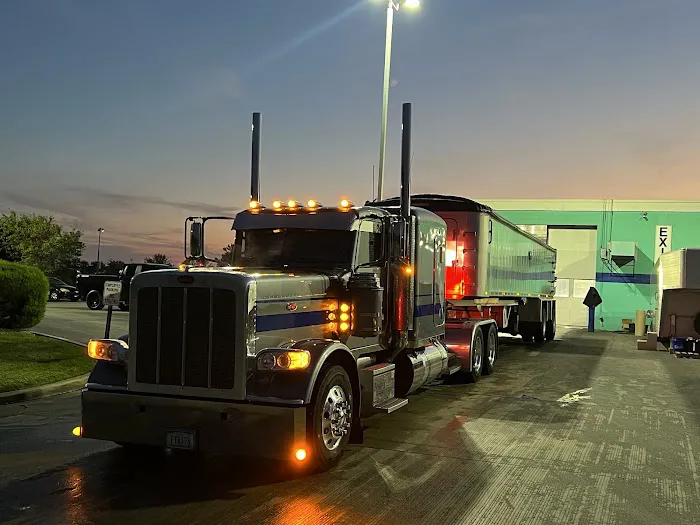 Blue Beacon Truck Wash of Whiteland, IN Picture 1
