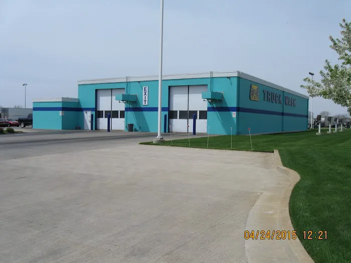 Blue Beacon Truck Wash of Whiteland, IN Picture 2