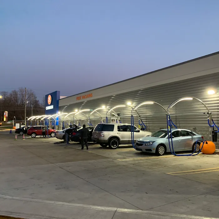 Royal Splash Car Wash Picture 3