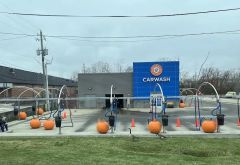 Royal Splash Car Wash photo 1