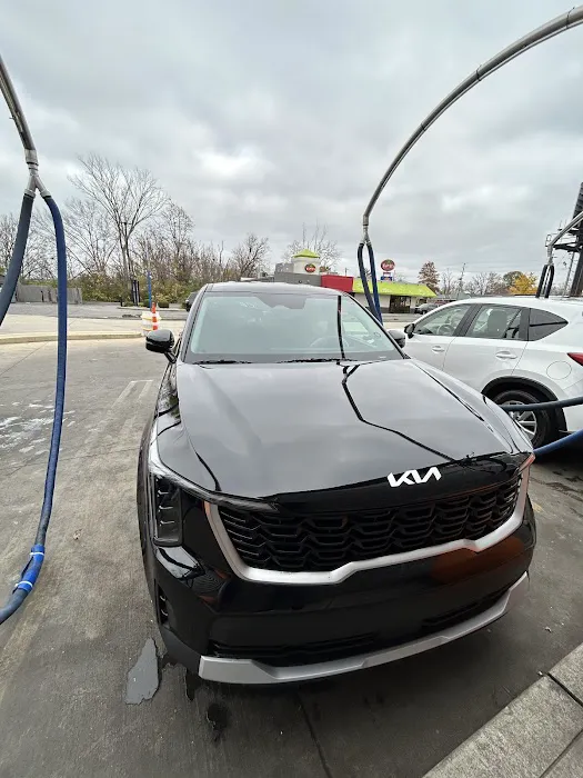 Royal Splash Car Wash Picture 7