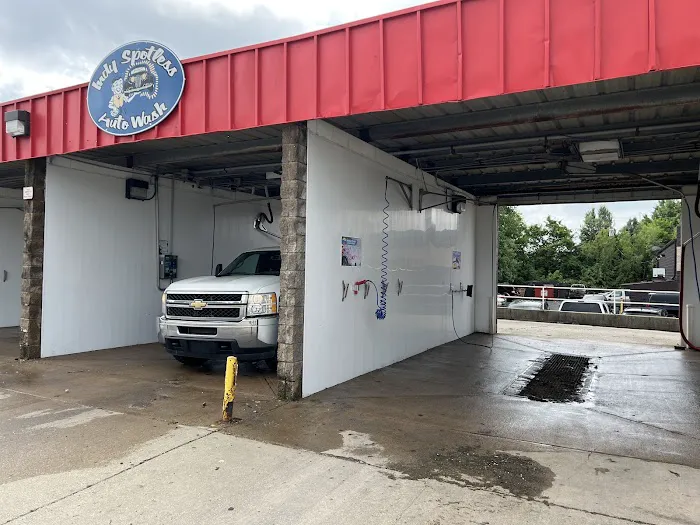 Indy Spotless Auto & Pet Wash Picture 3