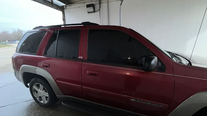 Indy Spotless Auto & Pet Wash Picture 2