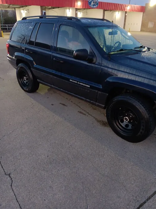 Indy Spotless Auto & Pet Wash Picture 4