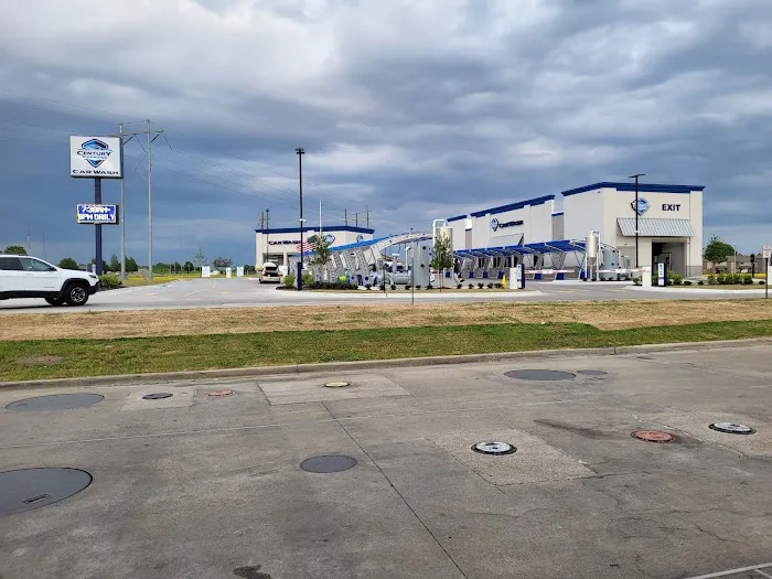 Century Express Carwash Picture 3