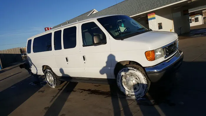 Big Splash Car Wash Picture 1