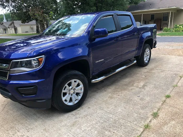 Hill carwash and detail Picture 7